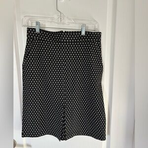 Banana Republic cream and black ponte knit print skirt